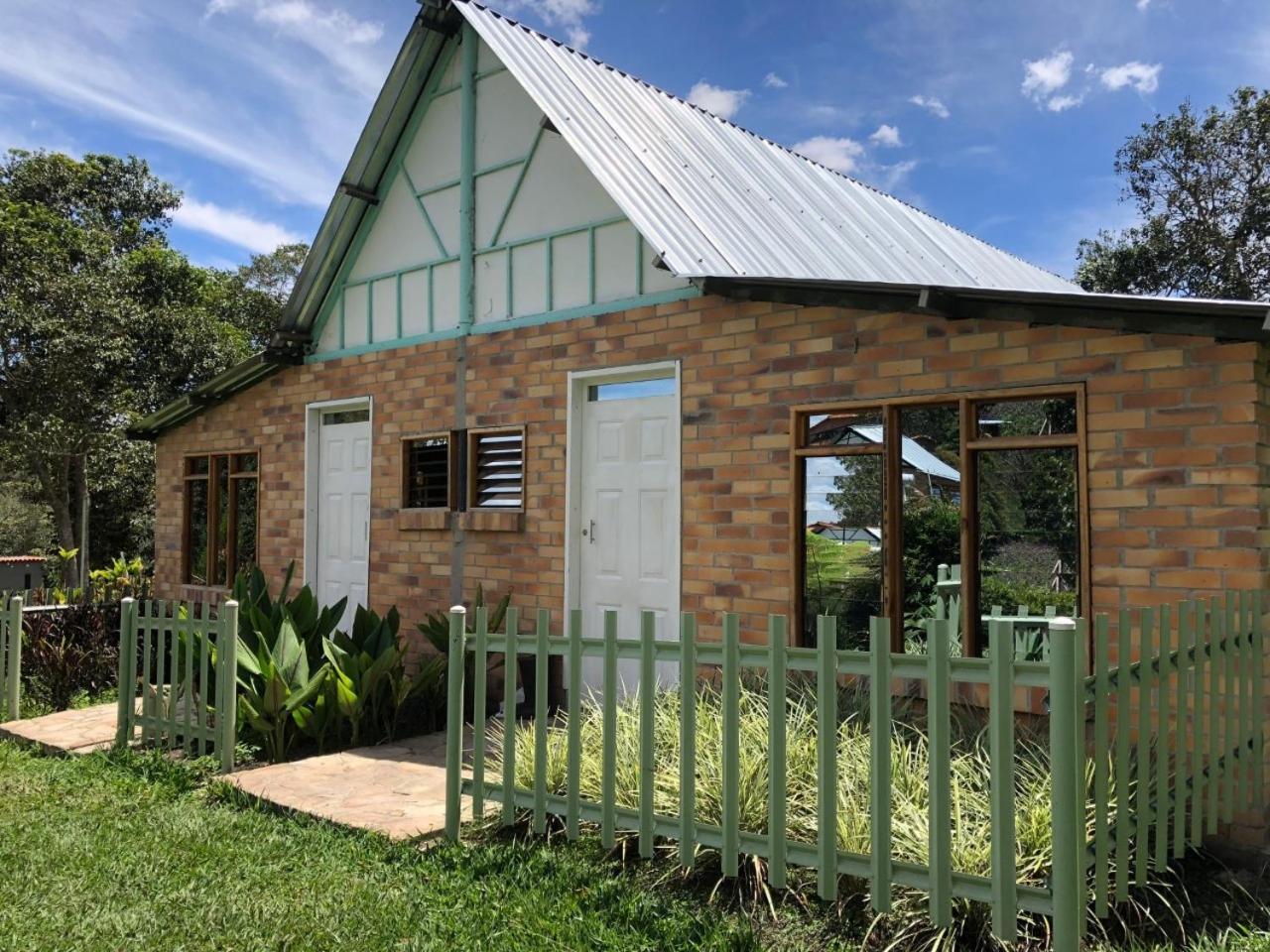 Tribu Ecohostal Los Santos  Bagian luar foto